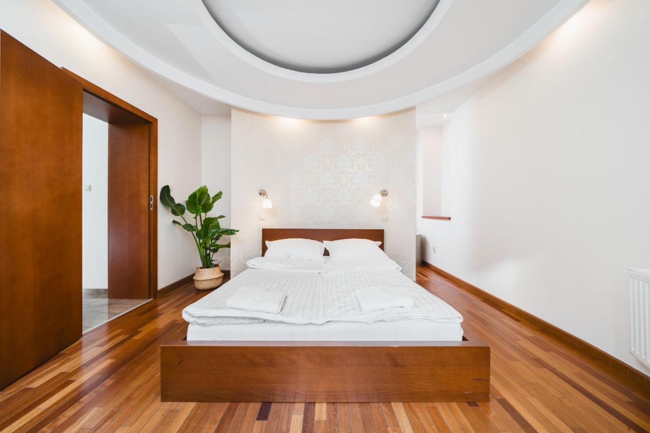 Apartament W Centrum Krakowa Na Ulicy Dlugiej Ngoại thất bức ảnh